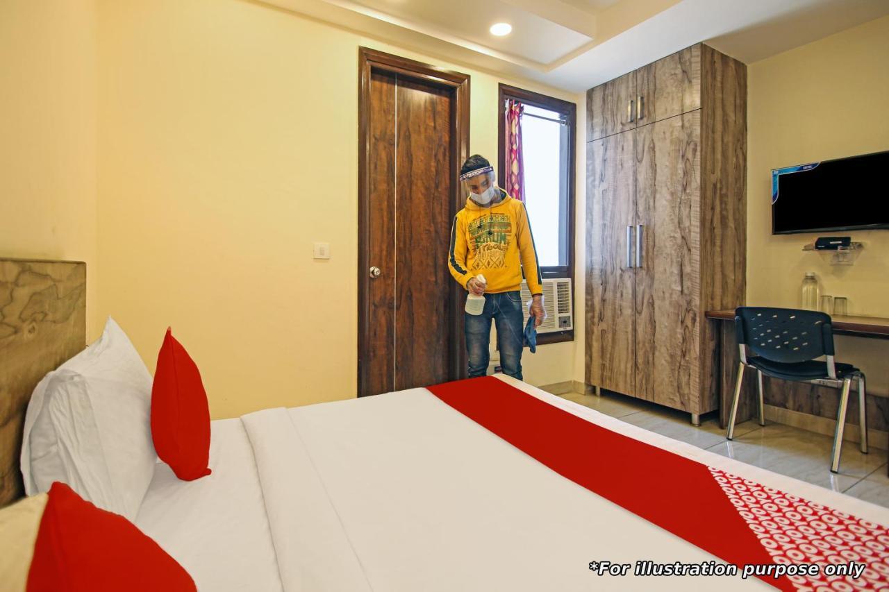 Oyo Flagship 81260 Star Lights Hotel มุนนาร์ ภายนอก รูปภาพ